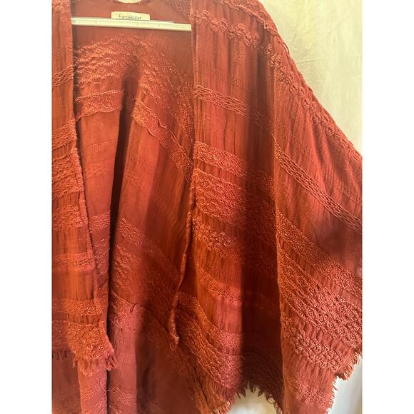 Francesca’s Textured Cotton Poncho – One Size - Picture 6 of 6